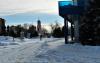 Площадь перед Ледовым дворцом не чистится всю зиму, тротуаров нет